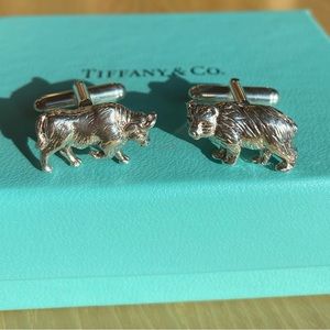 Beautiful Tiffany & Co. Bull & Bear cuff links